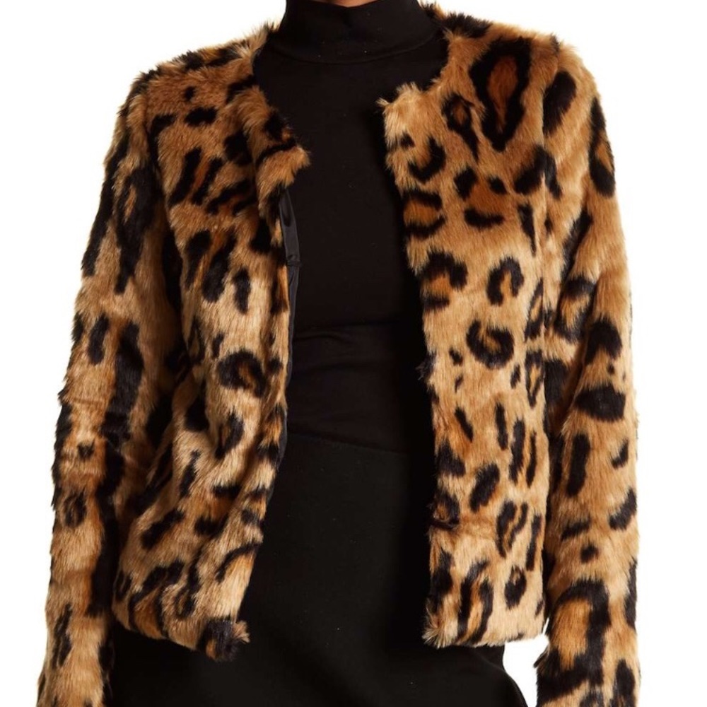 NWT Romeo &Juliet Couture Faux Fur Coat